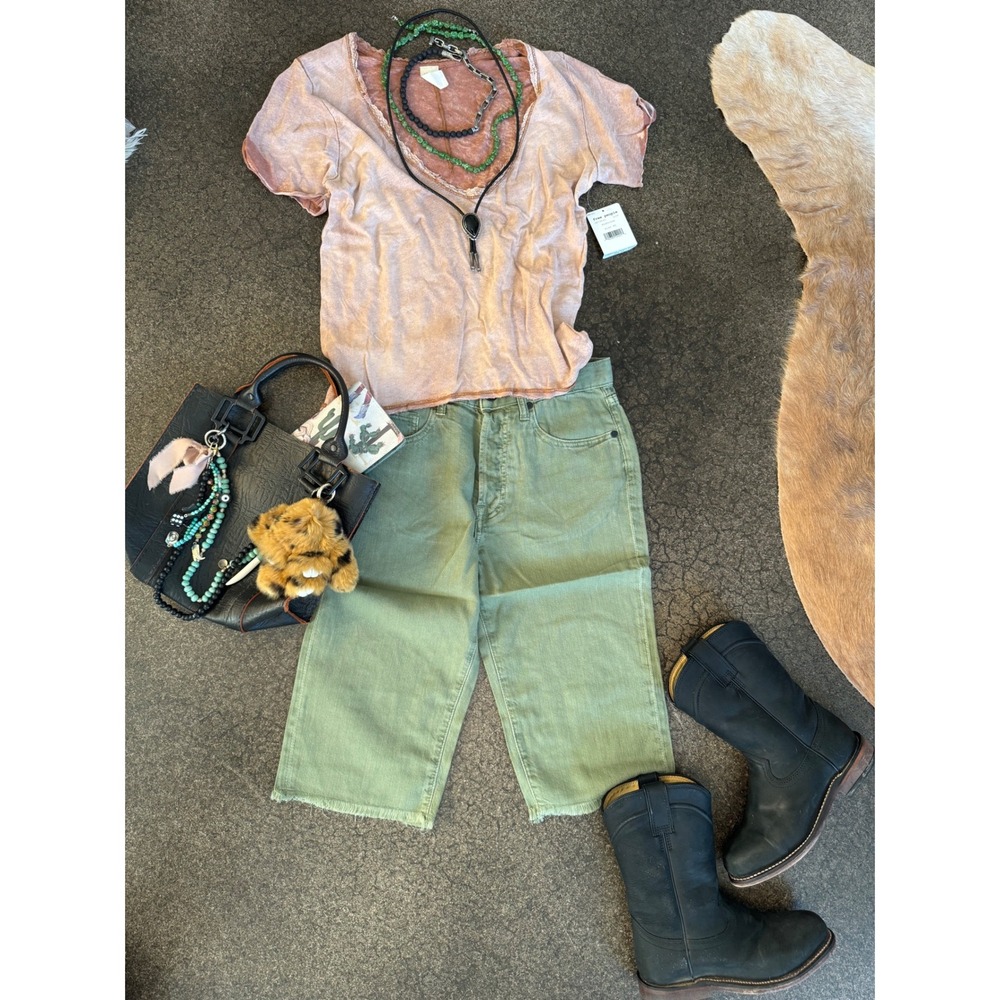 Free PeopleXSandrine Rose Frayed Hem Olive Green Oversized shorts Size 25